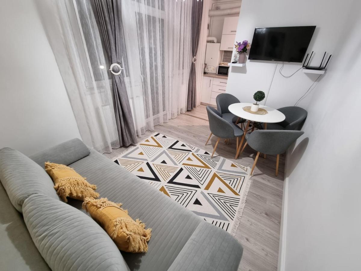Ra Apartment - Ared Oradea Eksteriør bilde
