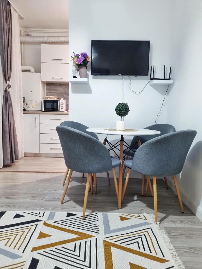 Ra Apartment - Ared Oradea Eksteriør bilde